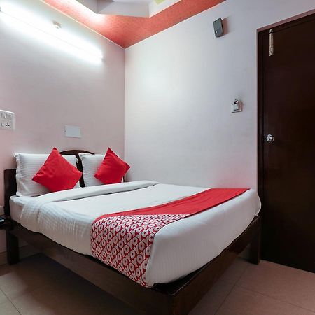 Oyo 10711 Hotel Nsnr Residency Visakhapatnam Exterior foto