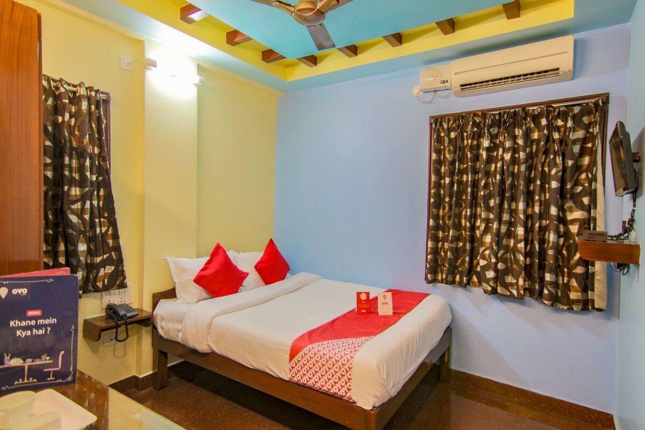 Oyo 10711 Hotel Nsnr Residency Visakhapatnam Exterior foto
