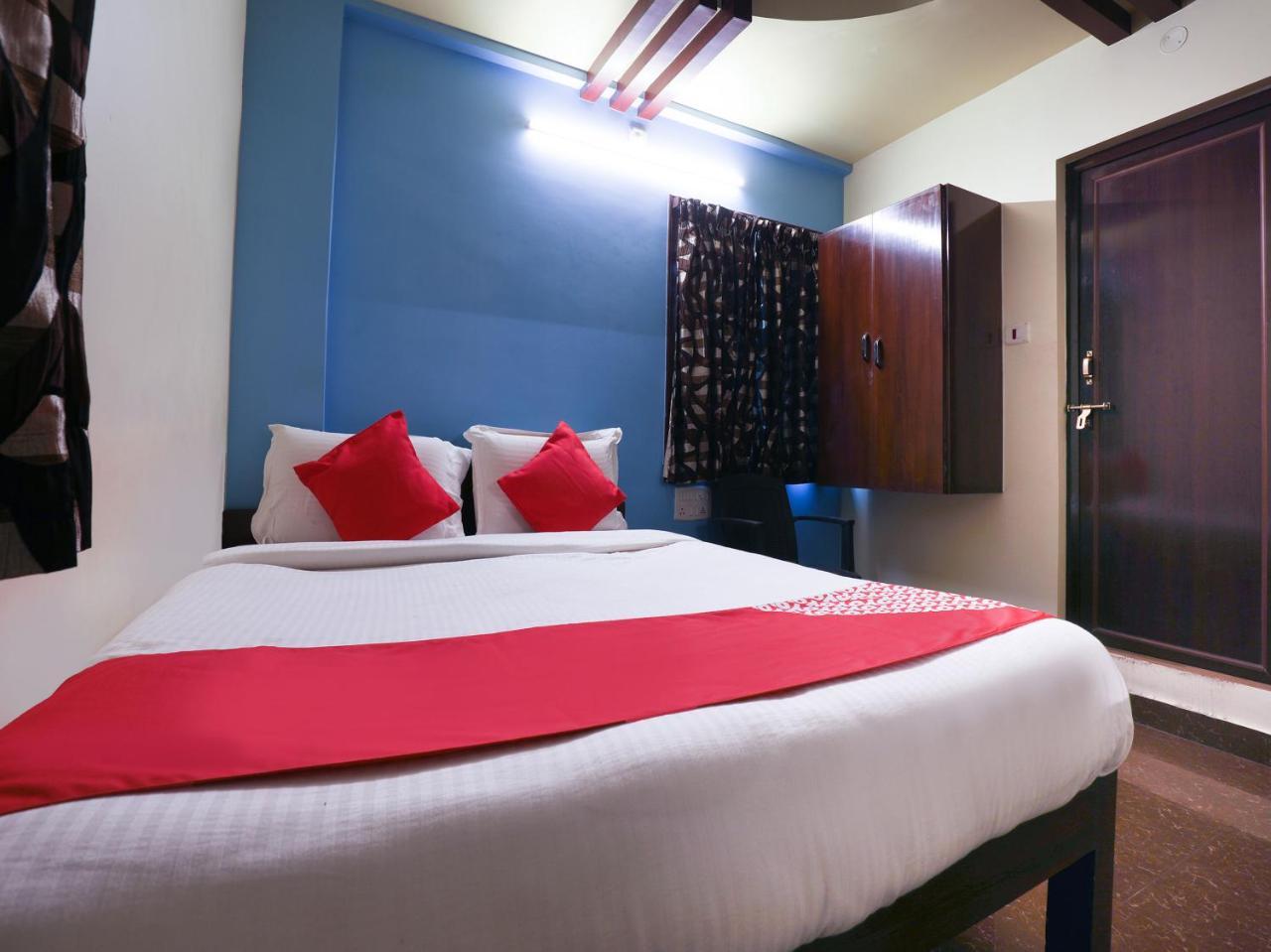 Oyo 10711 Hotel Nsnr Residency Visakhapatnam Exterior foto